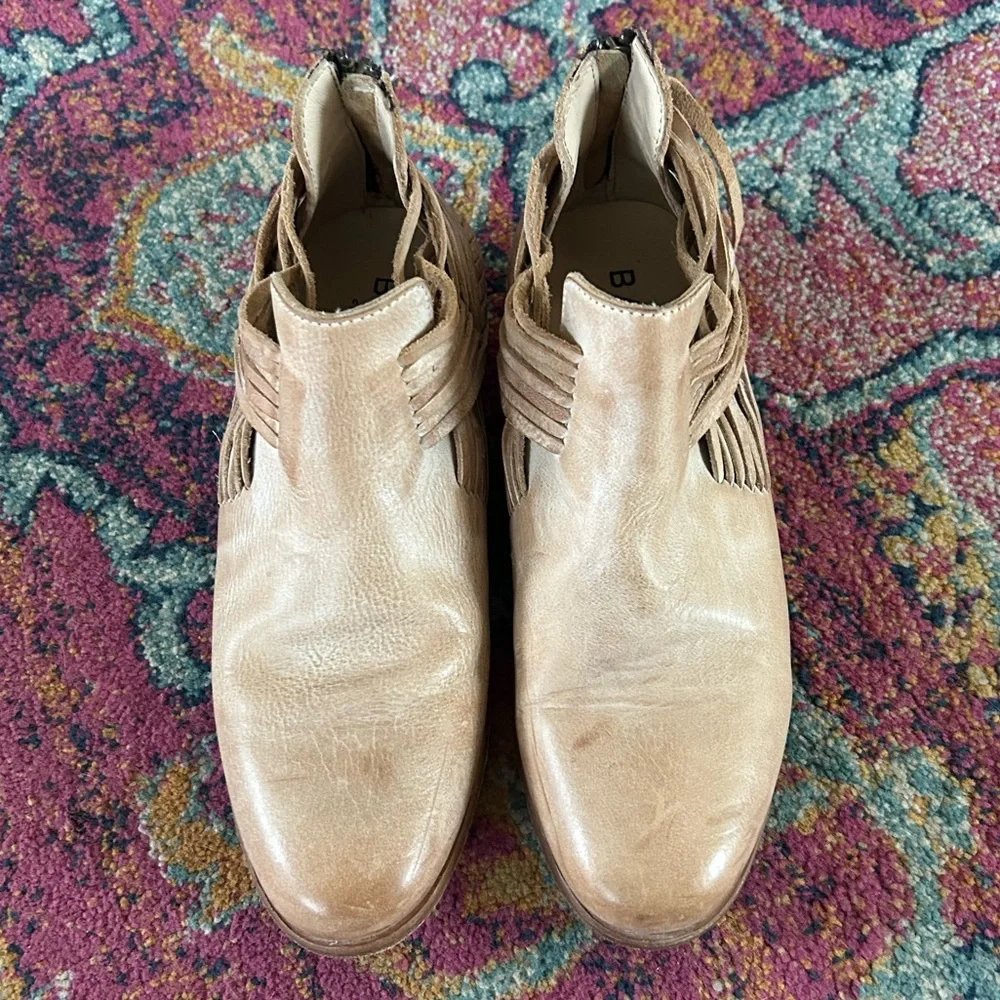 Baske | Women's Tan Leather Lexi Ankle Booties Back Zip Almond Toe Tassels Sz 8